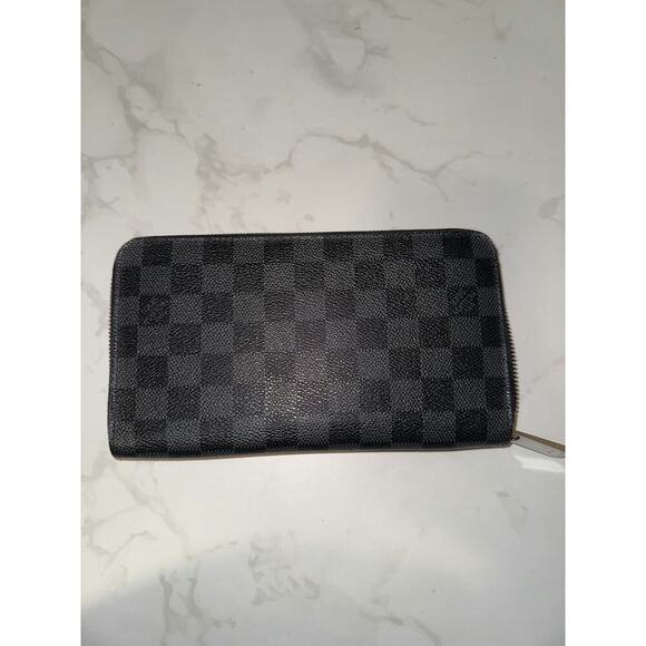 Louis Vuitton Damier Graphite Long Wallet - Excellent Condition with Dustbag - Picture 2 of 5